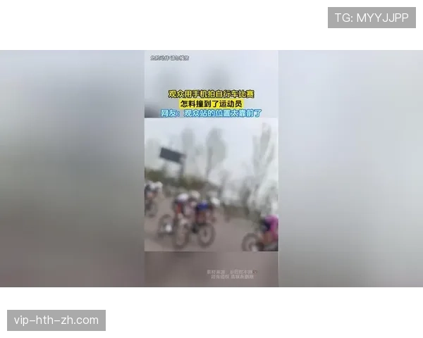 冯彦哲训练完直接打车去SKP买包，这届运动员的下班生活比偶像剧还敢拍